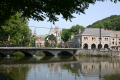 Pont et Maison Communale à Nismes | GR 125